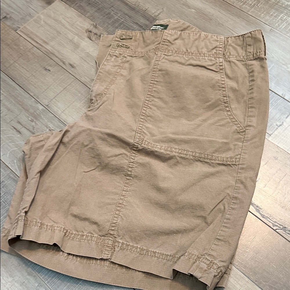 Eddie Bauer Mercer Fit Brown Shorts